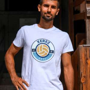Jovanovic con camiseta Vintage Blanca