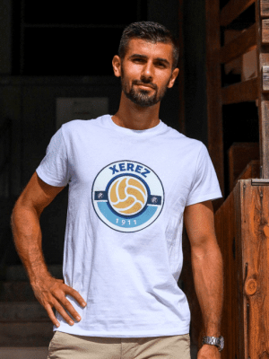 Jovanovic con camiseta Vintage Blanca
