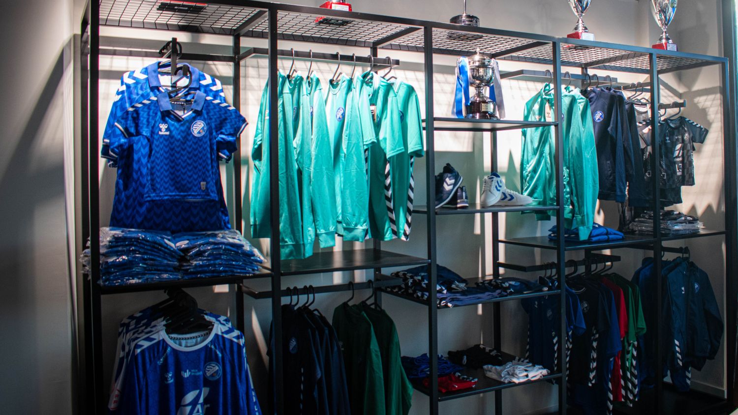 Tienda Exterior-Interior